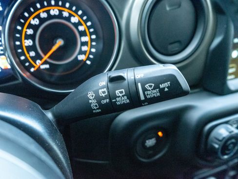 Used 2022 Jeep Wrangler Unlimited Sport image 27