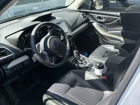 Used 2022 Subaru Forester Limited AWD/4WD image 5