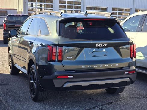 Used 2022 Kia Sorento S image 9
