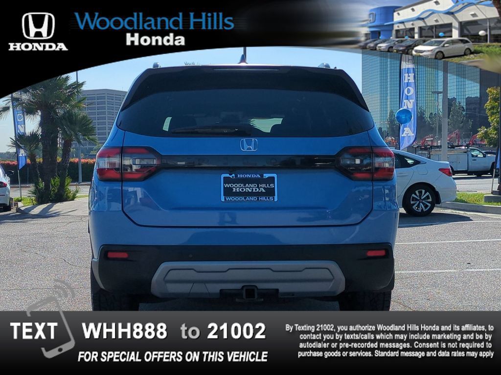 Certified 2024 Honda Pilot TrailSport image 6
