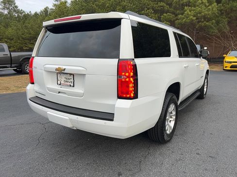 Used 2019 Chevrolet Suburban LT image 5
