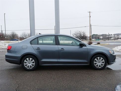 Used 2015 Volkswagen Jetta S image 8