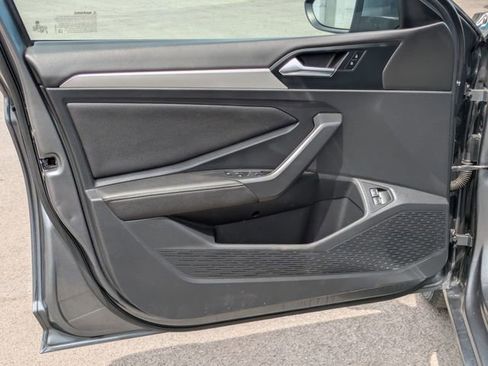 Used 2022 Volkswagen Jetta S FWD image 6