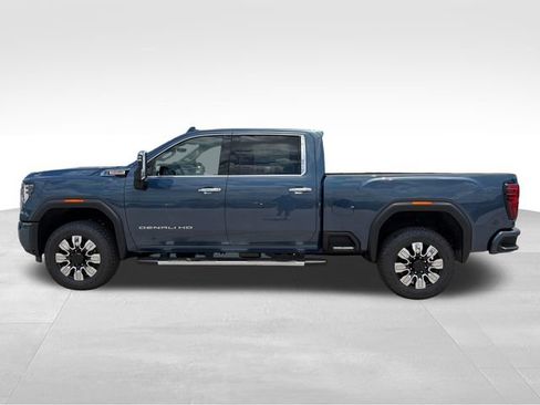 New 2026 GMC Sierra 2500 Denali w/ Denali Reserve Package AWD/4WD image 4
