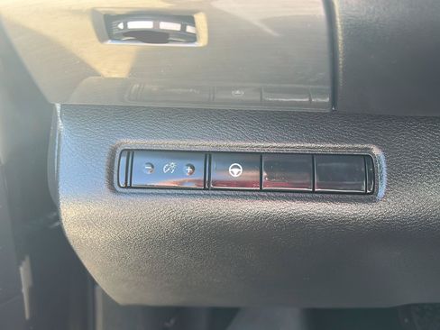 Used 2024 Nissan Pathfinder Rock Creek AWD/4WD image 12