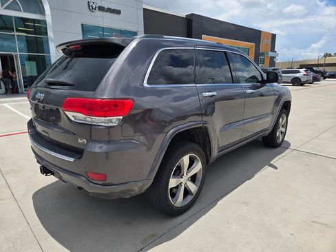 Used 2014 Jeep Grand Cherokee Overland w/ Advanced Technology Group AWD/4WD image 3