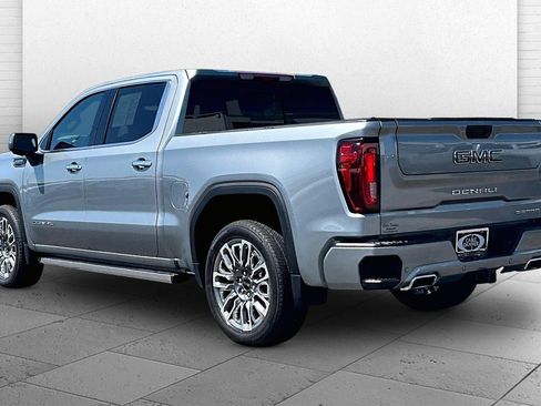 Used 2025 GMC Sierra 1500 Denali Ultimate AWD/4WD image 11