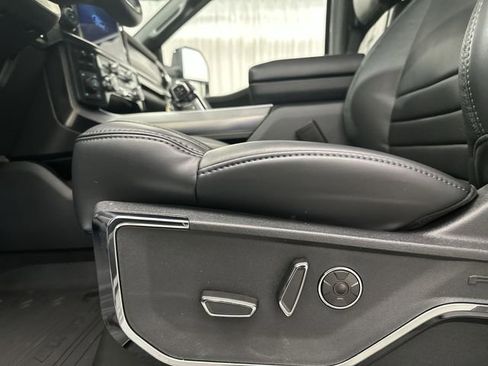 New 2025 Ford F150 Platinum w/ FX4 Off-Road Package image 16