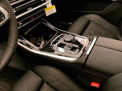 New 2026 BMW X5 xDrive40i w/ M Sport Package image 6