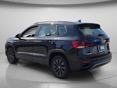 Used 2024 Volkswagen Taos S FWD image 6