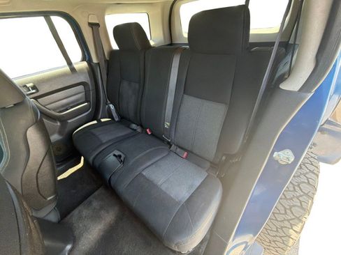 Used 2006 HUMMER H3 AWD/4WD image 13