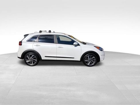 Used 2019 Kia Niro Touring image 4