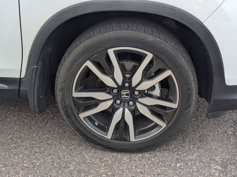 Used 2020 Honda Pilot Touring image 6