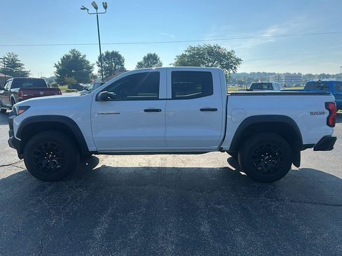 Used 2024 Chevrolet Colorado Trail Boss AWD/4WD image 9