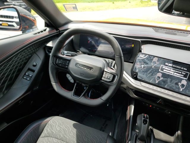 Used 2026 Dodge Charger Scat Pack w/ Blacktop Package AWD/4WD image 17