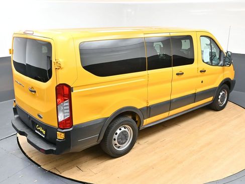 Used 2018 Ford Transit 150 XL RWD image 38