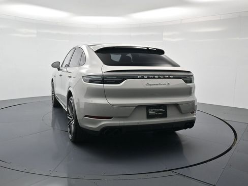 Used 2022 Porsche Cayenne Turbo S image 29