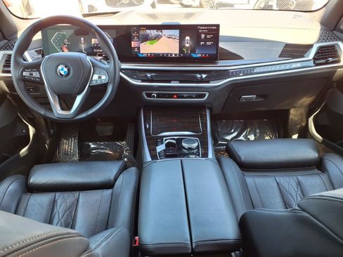 Used 2025 BMW X5 xDrive50e AWD/4WD image 17