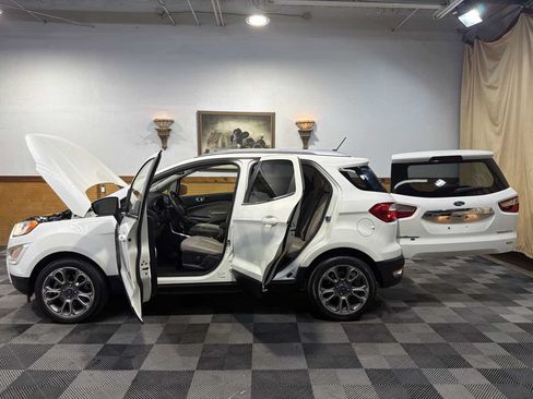 Used 2019 Ford EcoSport Titanium FWD image 12