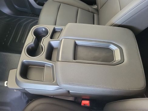 New 2025 GMC Sierra 2500 Pro w/ Convenience Package image 17