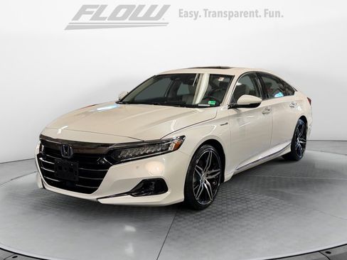 Used 2022 Honda Accord Touring image 4