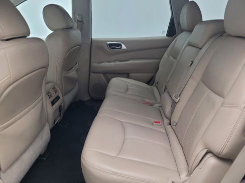 Used 2017 Nissan Pathfinder SL w/ SL Tech Package image 18