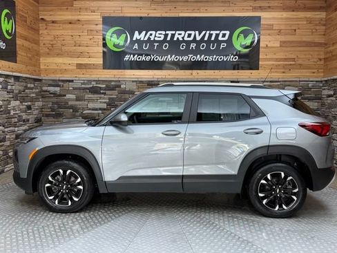 Used 2023 Chevrolet TrailBlazer LT w/ Convenience Package AWD/4WD image 5