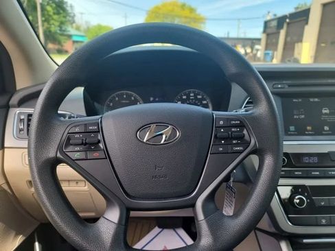 Used 2016 Hyundai Sonata SE FWD image 15