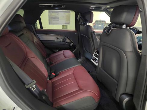 New 2026 Land Rover Range Rover Sport Dynamic SE image 13