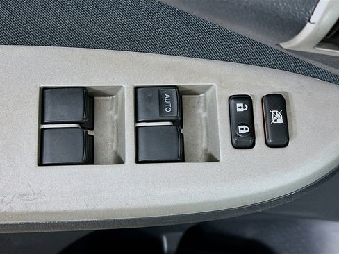 Used 2011 Toyota Corolla S image 15