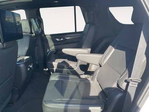 Used 2021 GMC Yukon Denali w/ Denali Premium Package AWD/4WD image 13