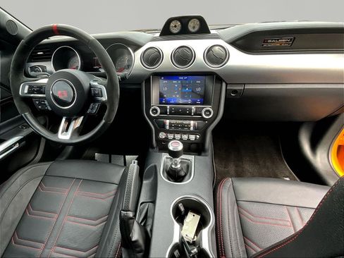 Used 2022 Ford Mustang GT w/ Equipment Group 301A RWD image 7