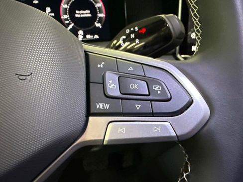 New 2026 Volkswagen Tiguan SE image 27