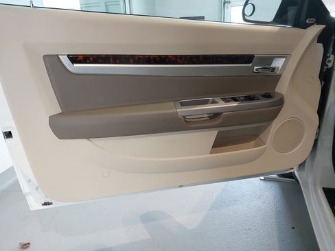 Used 2008 Chrysler Sebring Limited w/ Luxury Group image 25