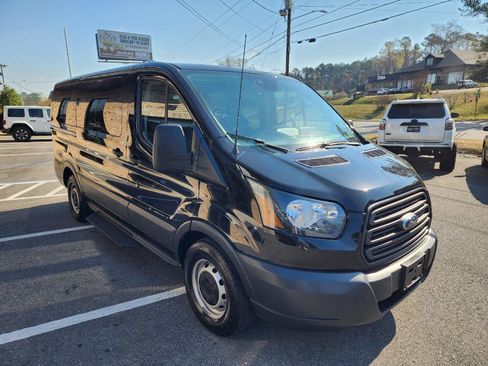 Used 2018 Ford Transit 150 XL image 9