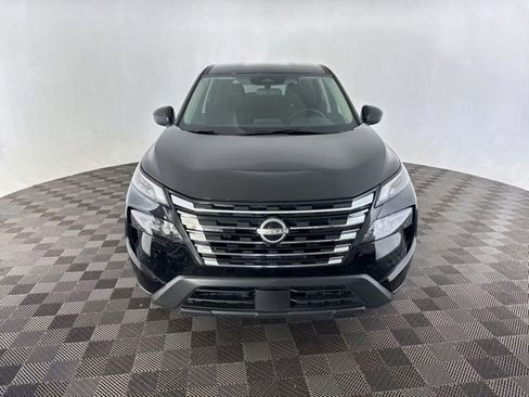 Used 2025 Nissan Rogue SV AWD/4WD image 2