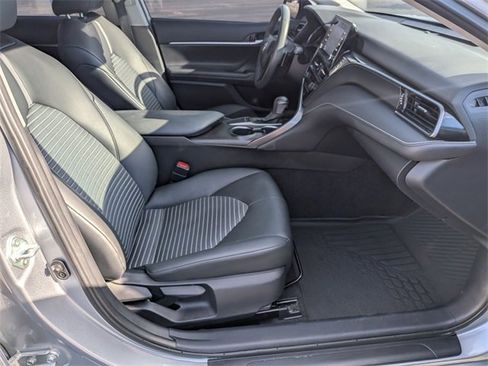Used 2024 Toyota Camry SE w/ Convenience Package image 36