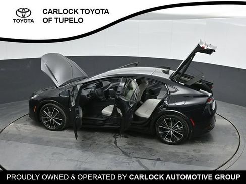 Used 2025 Toyota Prius Limited image 55