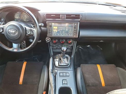 Used 2023 Toyota GR86 10th Anniversary SE image 11