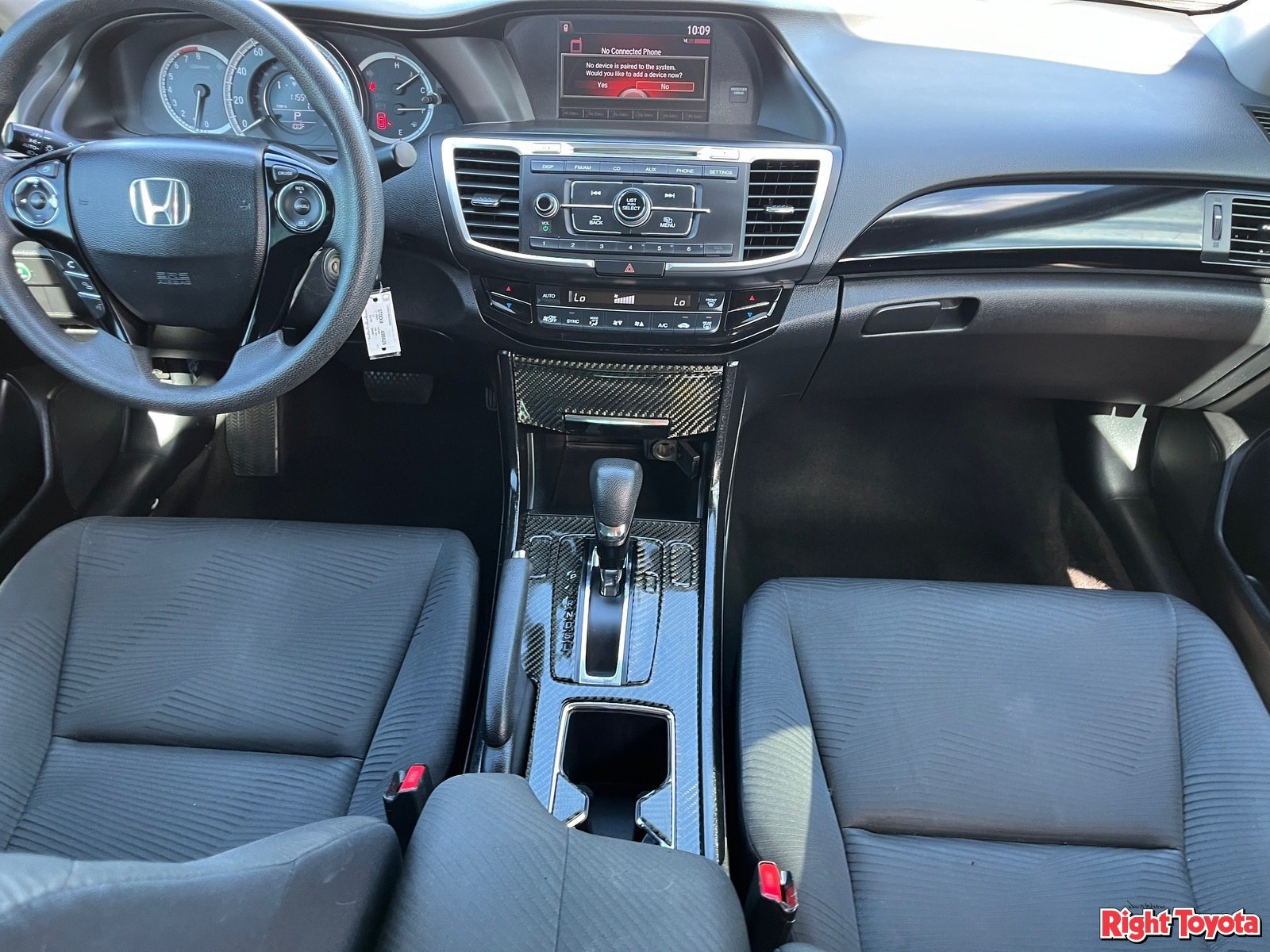 Used 2017 Honda Accord LX image 17