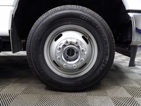 Used 2023 Ford F350 XL w/ 360-Degree Camera Package AWD/4WD image 11