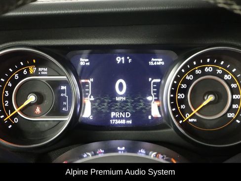 Used 2018 Jeep Wrangler Unlimited Sahara image 11