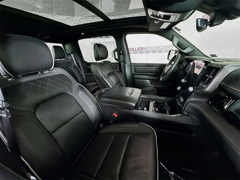 Used 2025 RAM 1500 Limited image 29