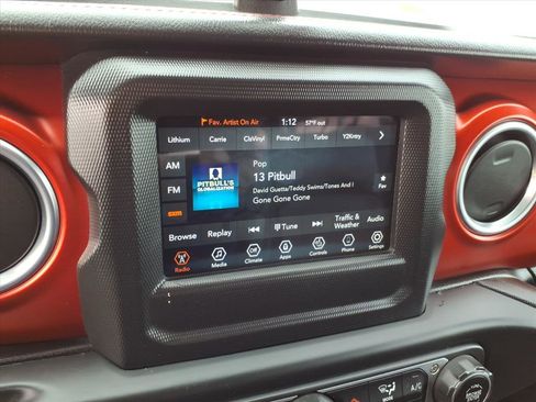 Used 2018 Jeep Wrangler Rubicon w/ Cold Weather Group image 20