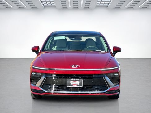 New 2025 Hyundai Sonata Limited image 3