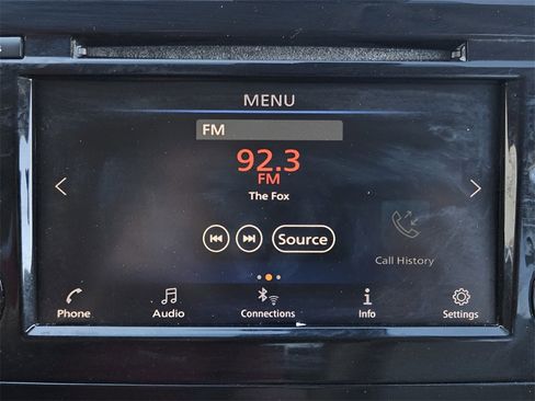 Used 2020 Nissan Rogue SV image 40