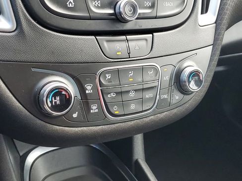 Used 2023 Chevrolet Malibu LT FWD image 26