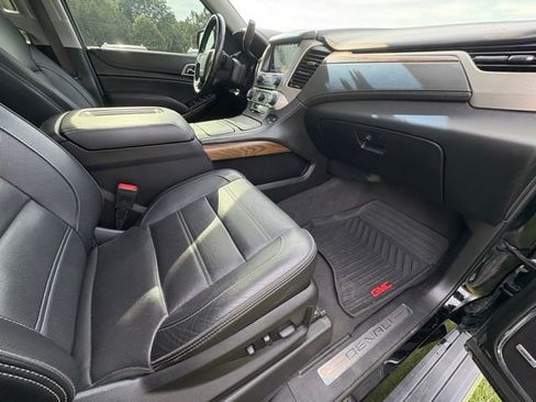 Used 2020 GMC Yukon Denali w/ Denali Ultimate Package image 37