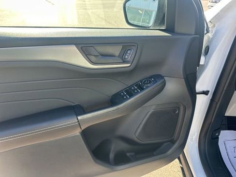 New 2026 Ford Escape Active FWD image 28