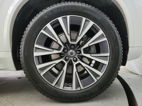 Used 2020 Volvo XC90 T5 Momentum w/ Protection Package AWD/4WD image 38